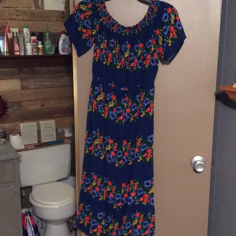 Old navy flower dress